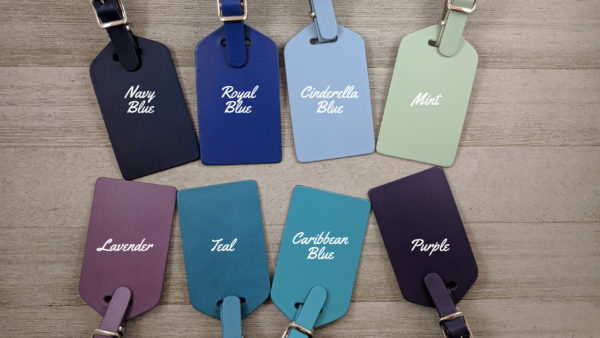 luggage tags and colors
